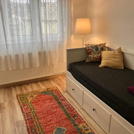 Apartament Memoriamarci - Free Bikes, Danube Band & Pilis *